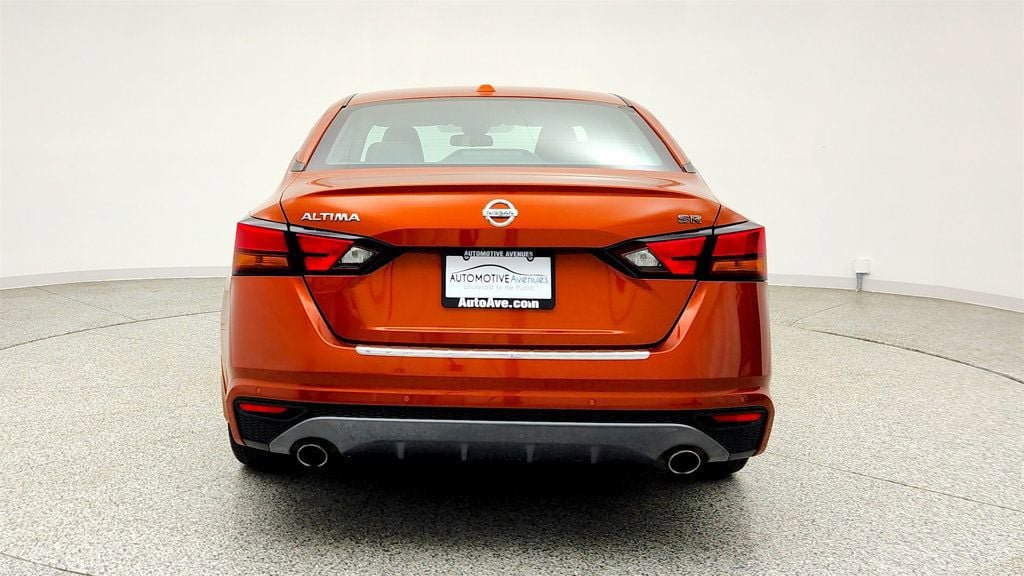 Used 2022 Nissan Altima 2.5 SR FWD image 6