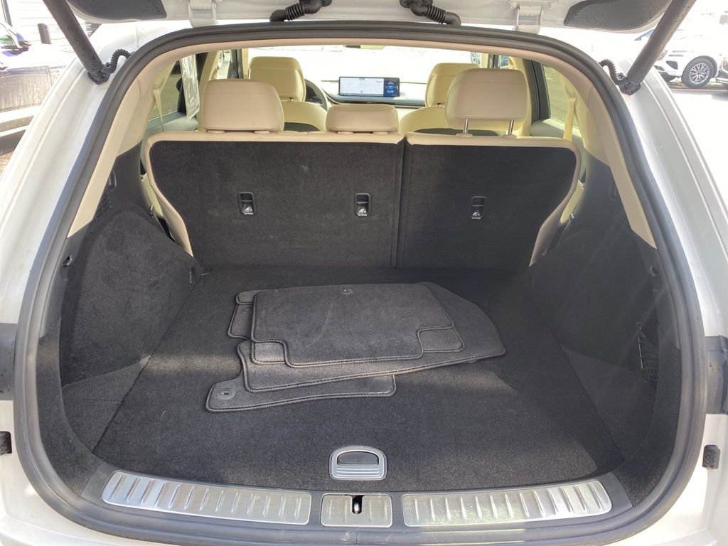 Used 2024 Genesis GV70 2.5T w/ Select Package image 12