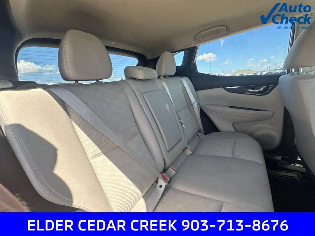 Used 2018 Nissan Rogue Sport SV FWD image 27