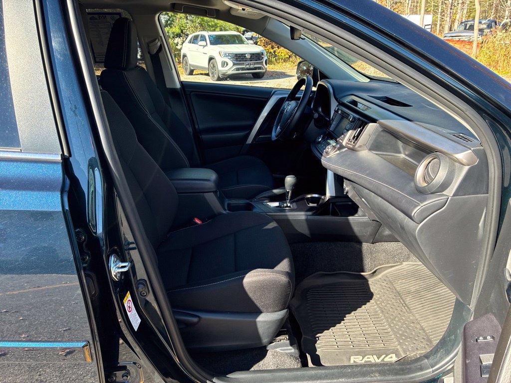 Used 2018 Toyota RAV4 XLE w/ Plus Extra Value Package AWD/4WD image 50