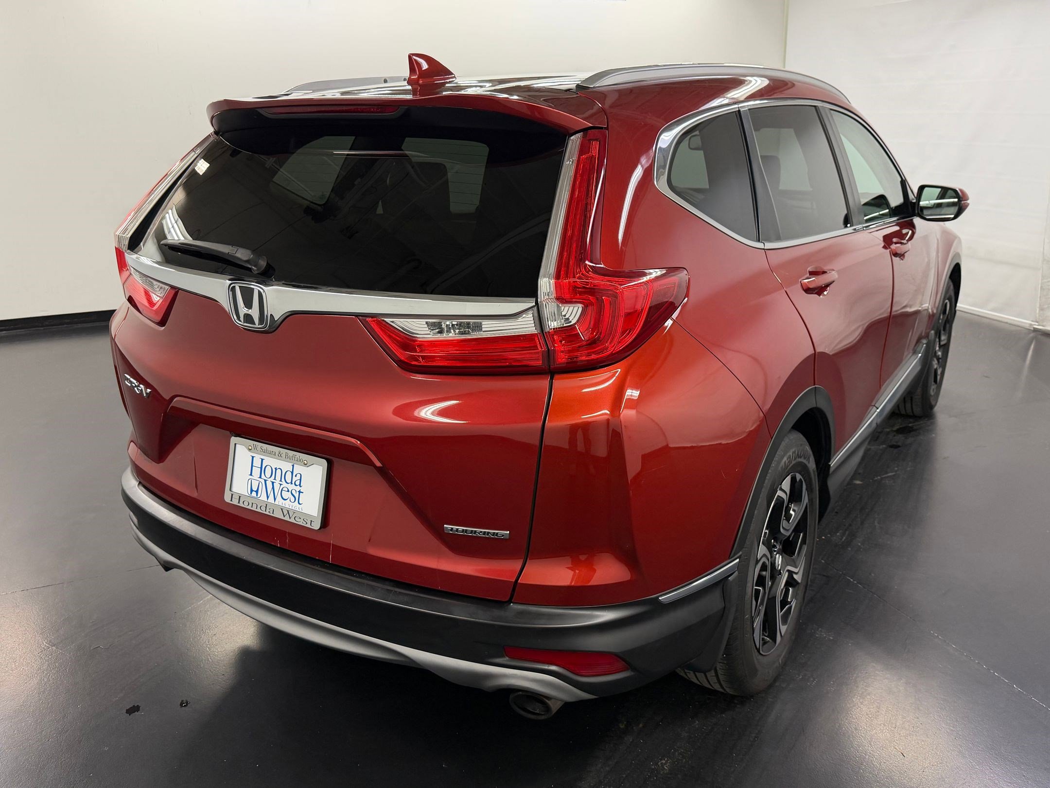 Used 2018 Honda CR-V Touring image 9