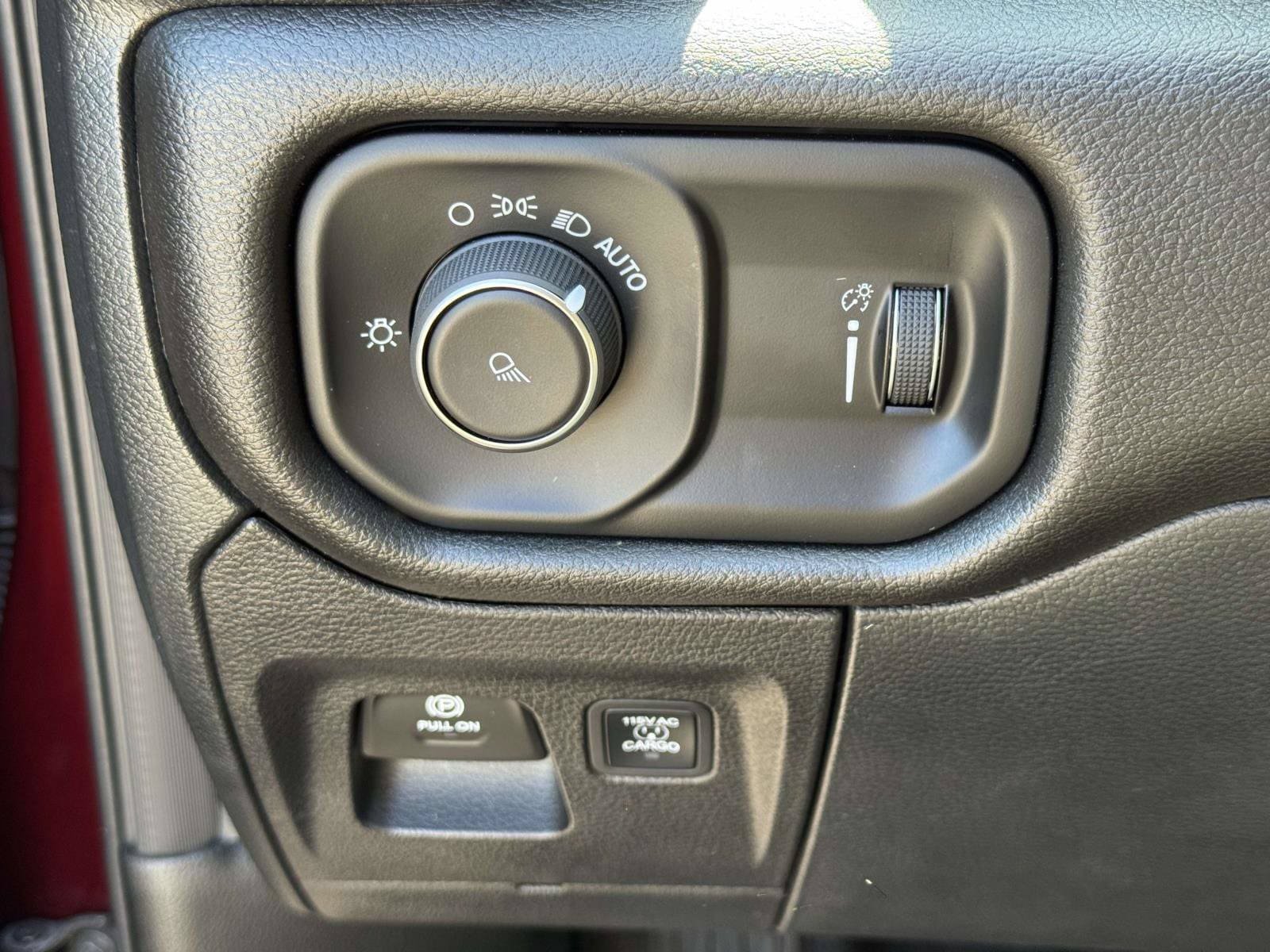 Used 2026 RAM 1500 Tradesman AWD/4WD image 18