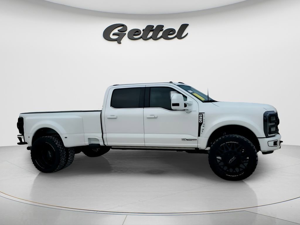 Used 2023 Ford F450 Platinum w/ FX4 Off-Road Package image 5