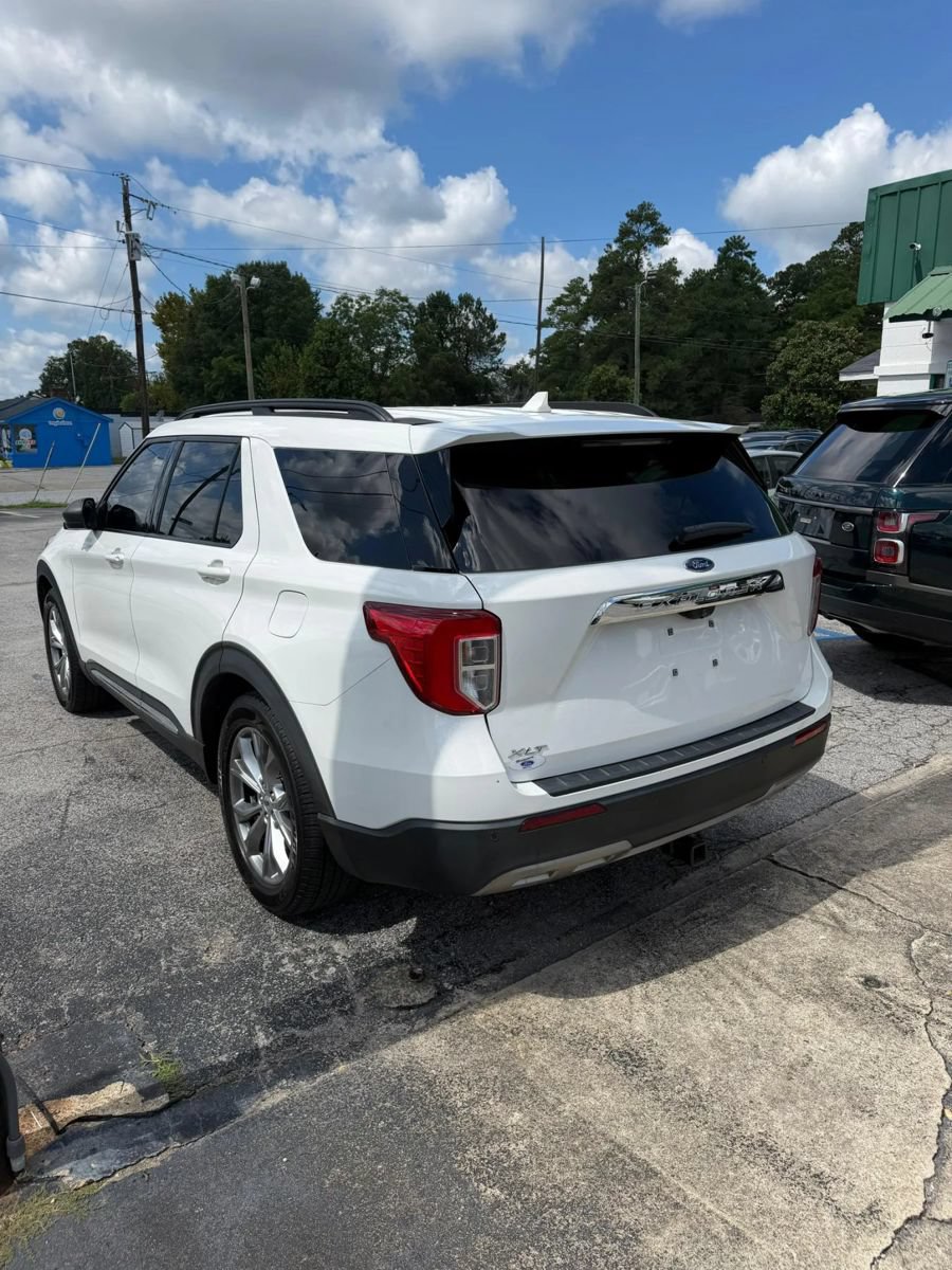 Used 2020 Ford Explorer XLT w/ Equipment Group 202A RWD image 5