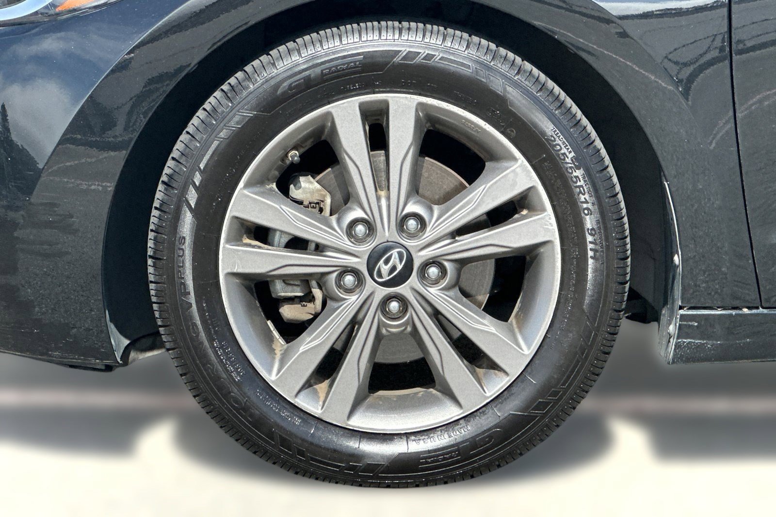 Used 2017 Hyundai Elantra SE image 11