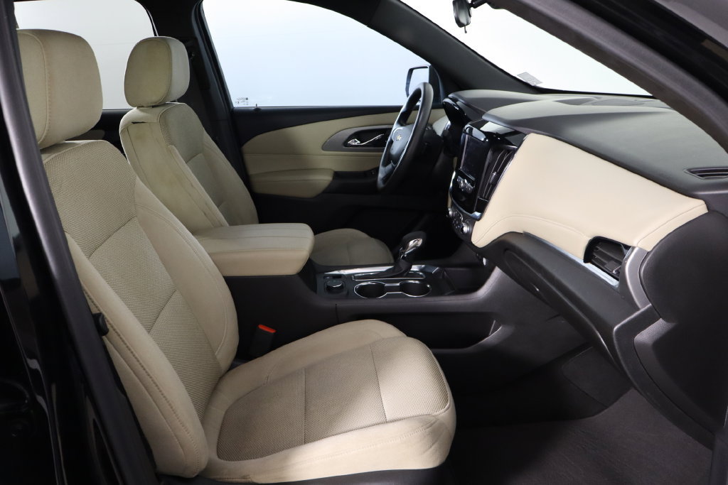 Used 2023 Chevrolet Traverse LS FWD image 19