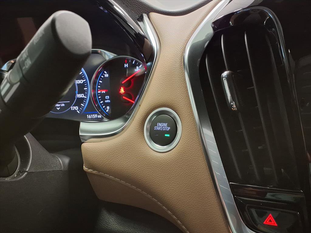 Used 2023 Chevrolet Traverse Premier image 27