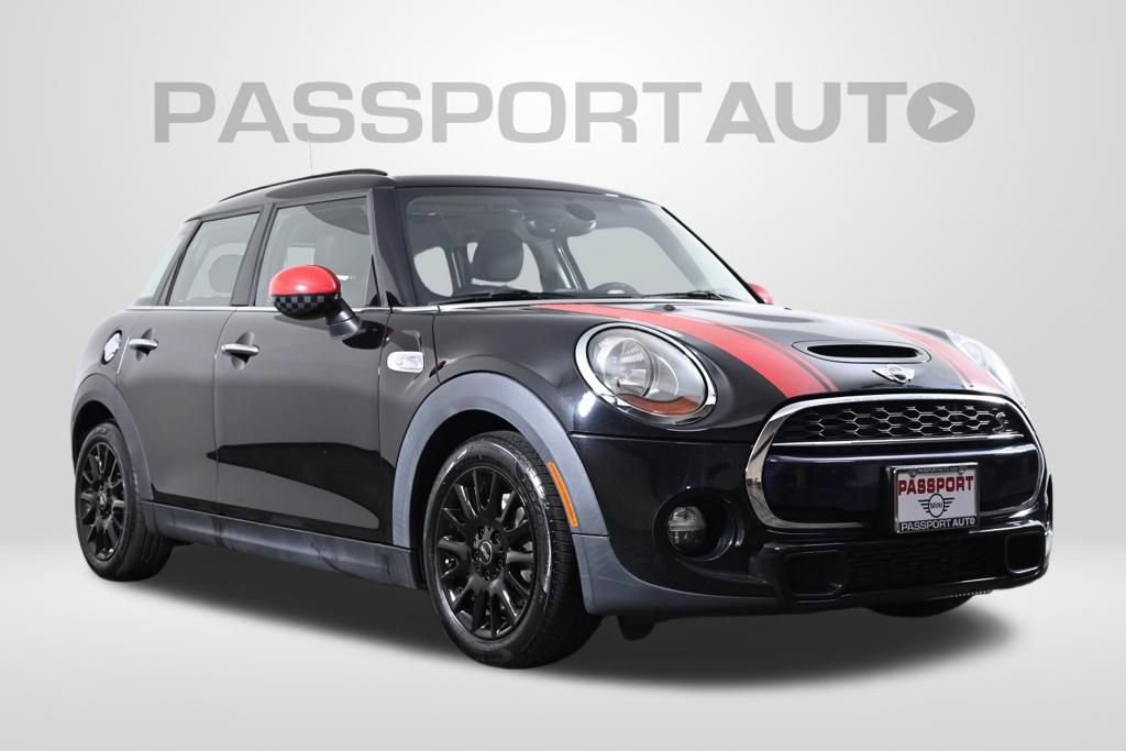 Used 2017 MINI Cooper S FWD image 3