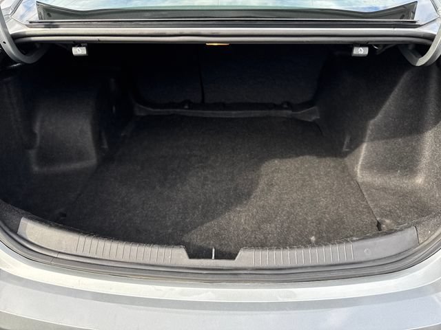 Used 2025 Chevrolet Malibu LT FWD image 24