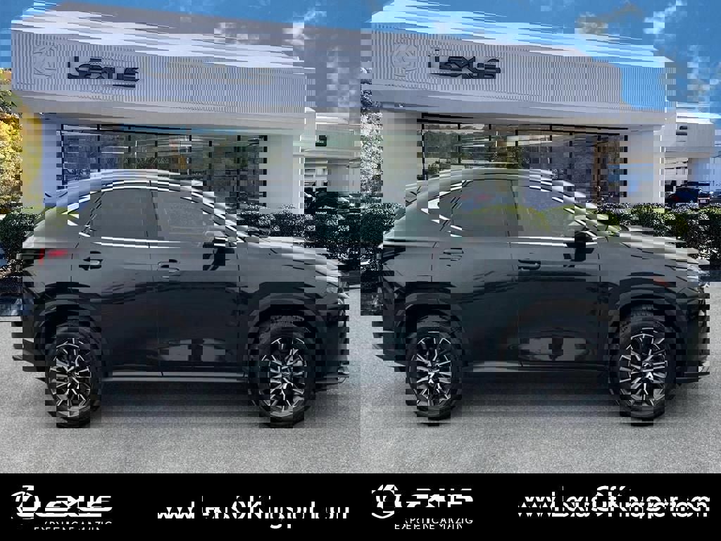 Used 2025 Lexus NX 250 FWD w/ Towing Package (2000 Lbs) image 6