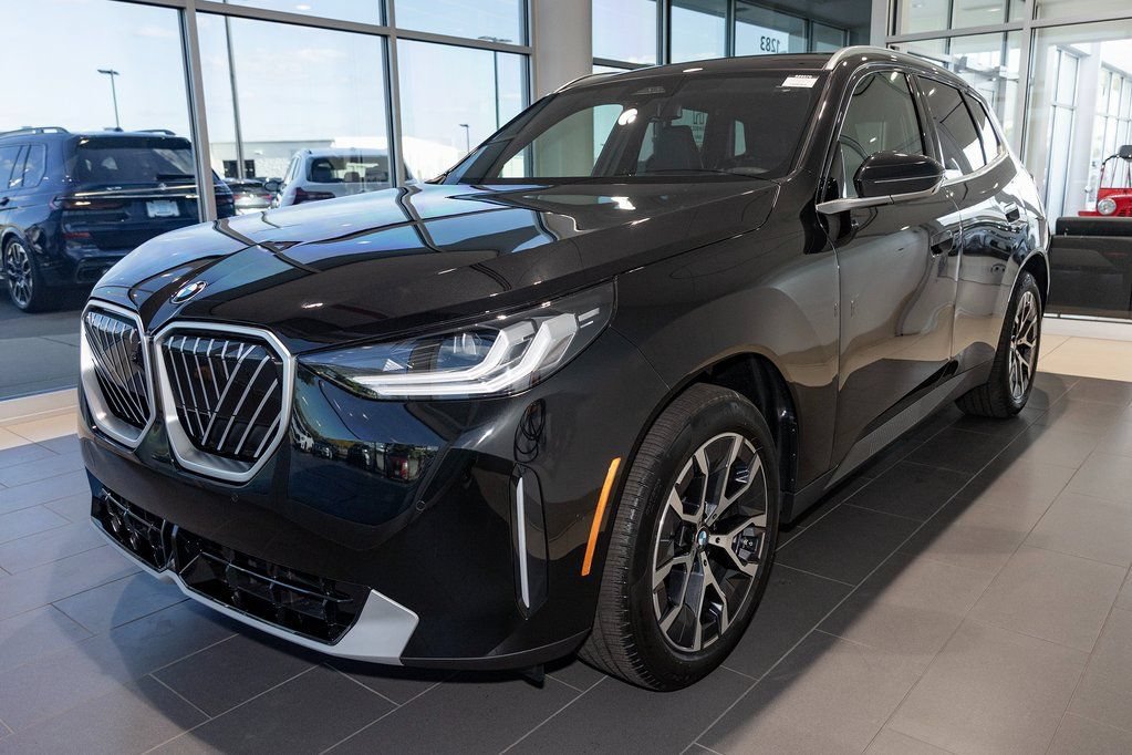 Used 2026 BMW X3 xDrive30i w/ Premium Package AWD/4WD image 3