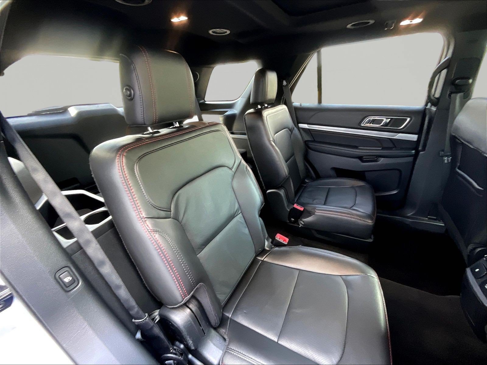 Used 2018 Ford Explorer Sport w/ Equipment Group 401A AWD/4WD image 25