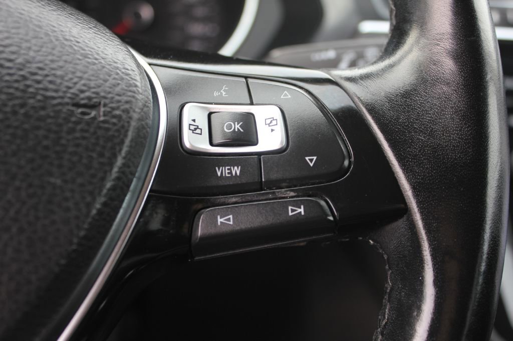 Used 2019 Volkswagen Tiguan SE image 16