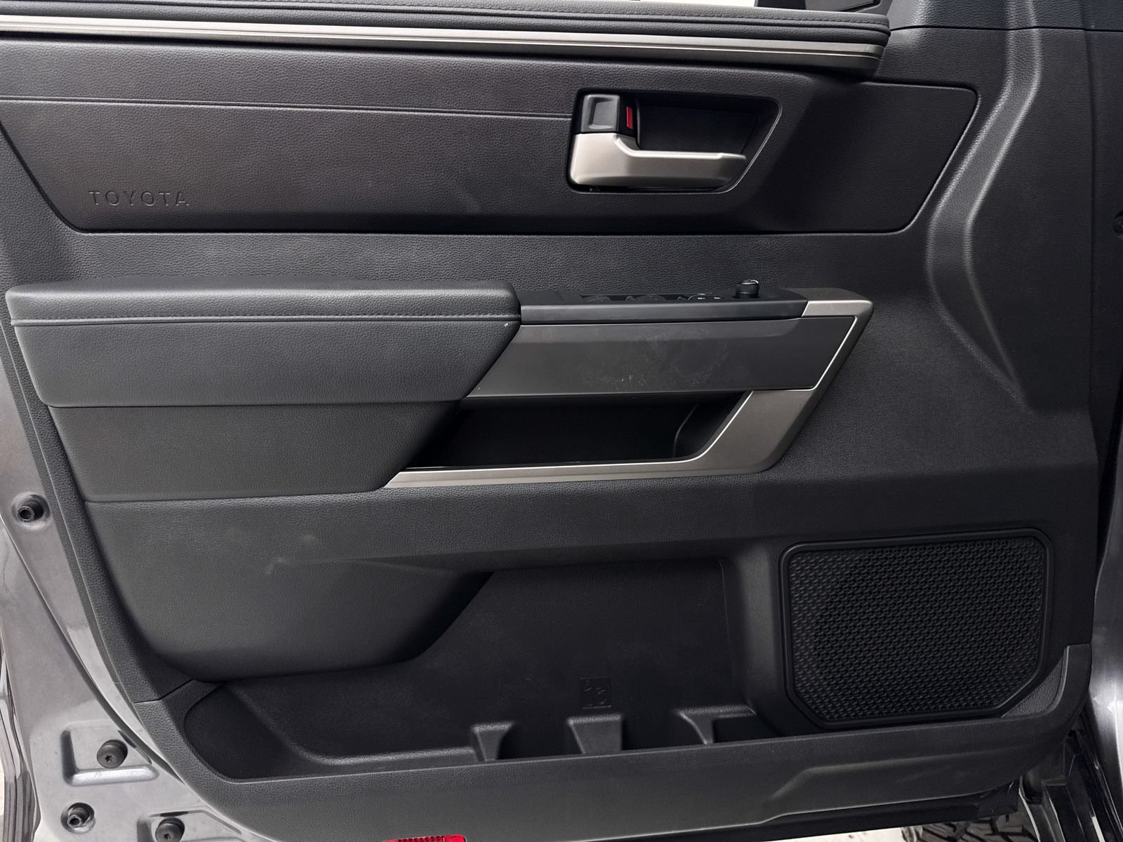 Used 2025 Toyota Tundra SR5 AWD/4WD image 29