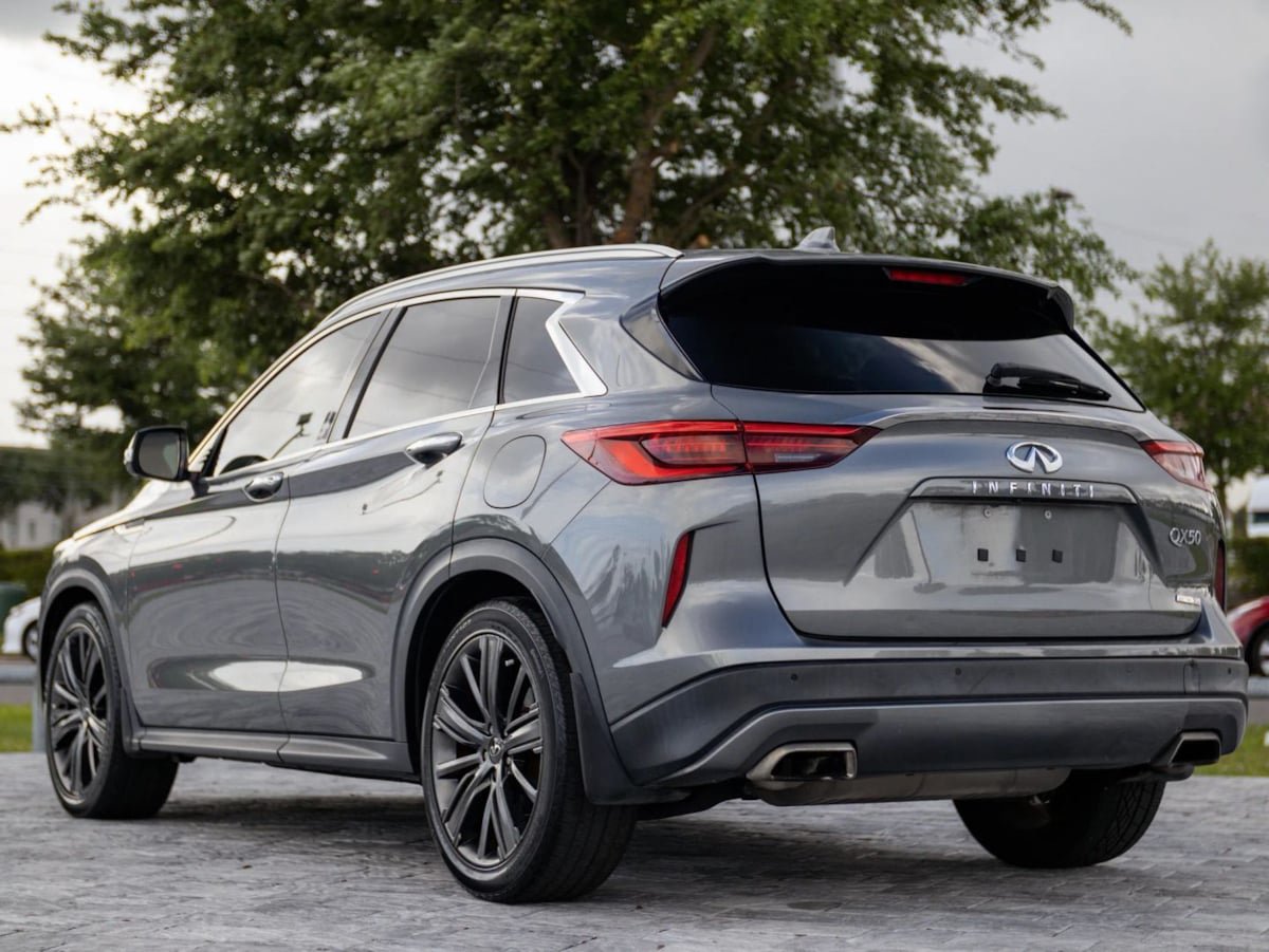 Used 2020 INFINITI QX50 Essential w/ Edition 30 Package FWD image 10