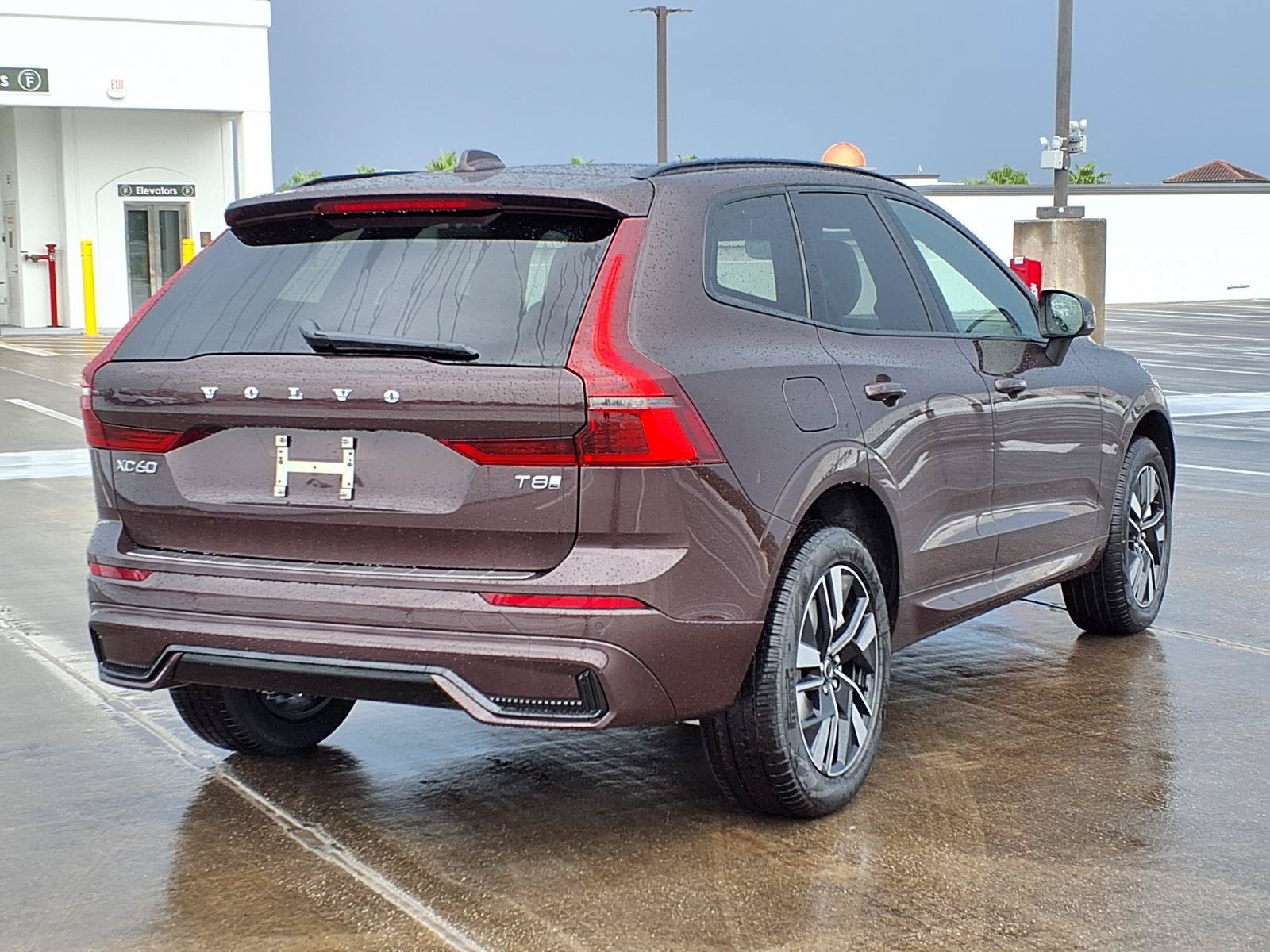New 2026 Volvo XC60 T8 Core w/ Protection Package Premier AWD/4WD image 7