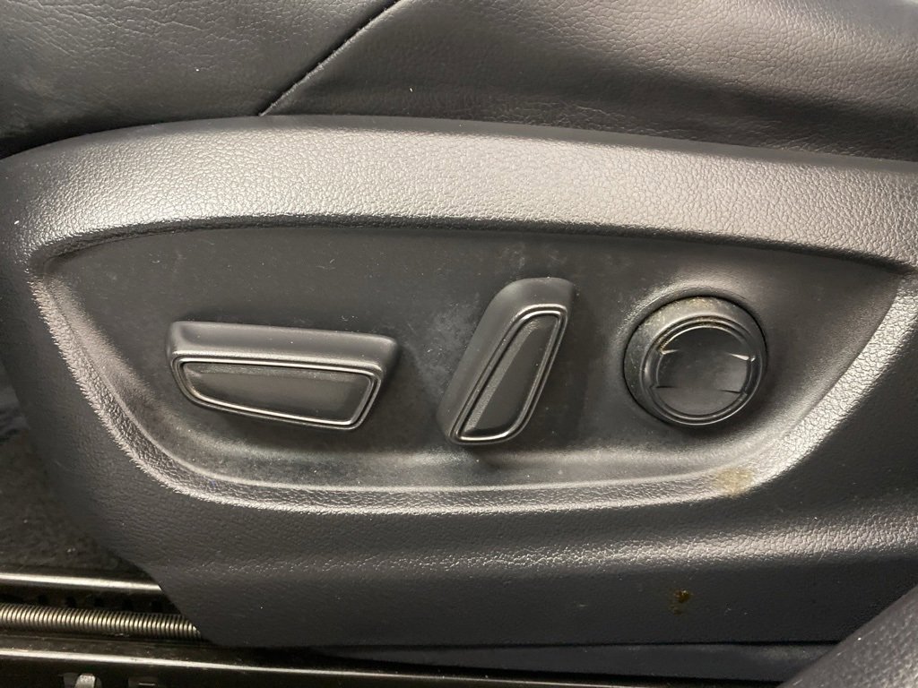 Used 2022 Toyota Corolla XSE image 23