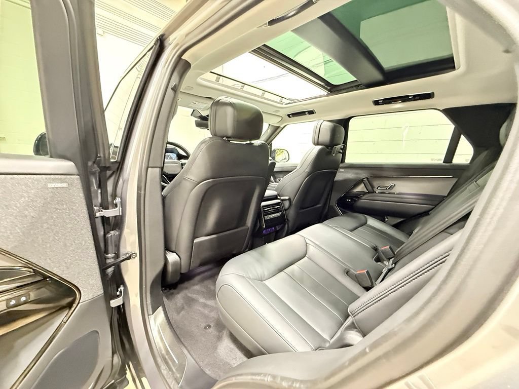 Used 2023 Land Rover Range Rover Sport SE Dynamic AWD/4WD image 33