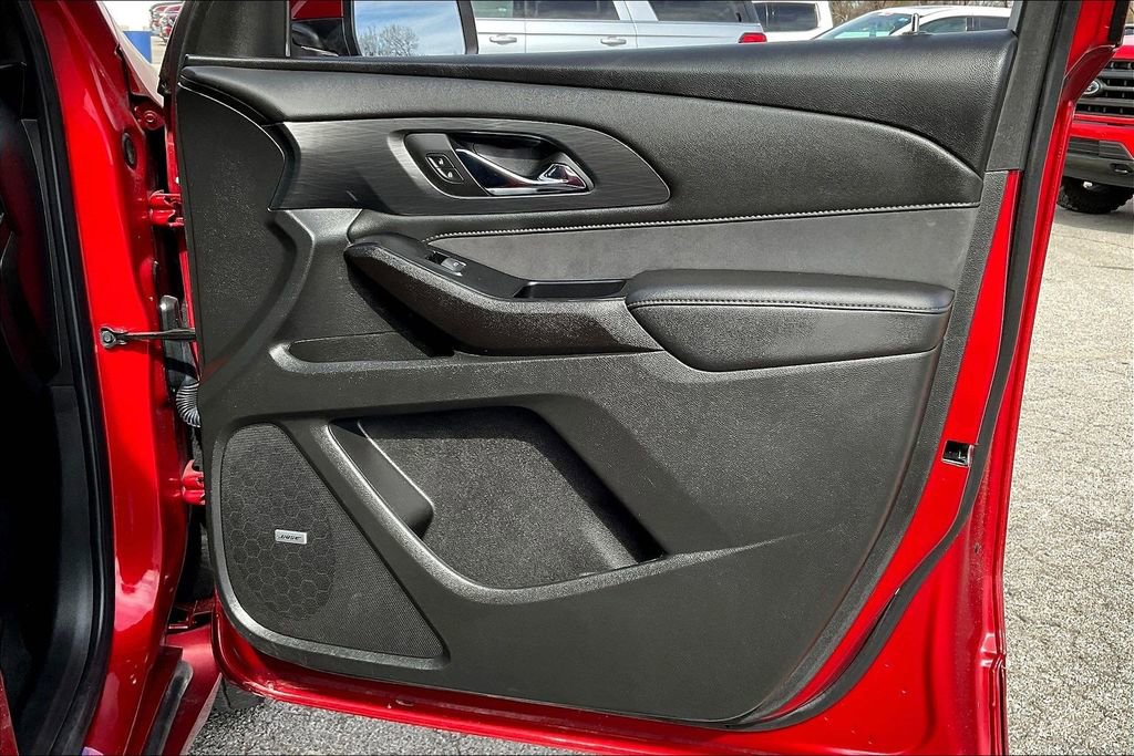 Used 2023 Chevrolet Traverse High Country image 19