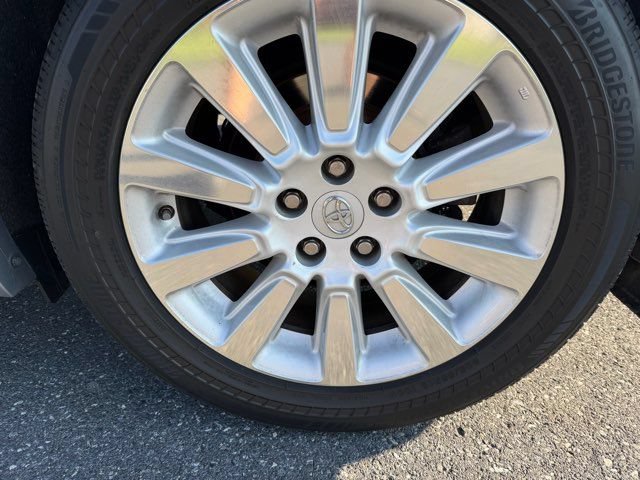 Used 2016 Toyota Sienna XLE Premium AWD/4WD image 34