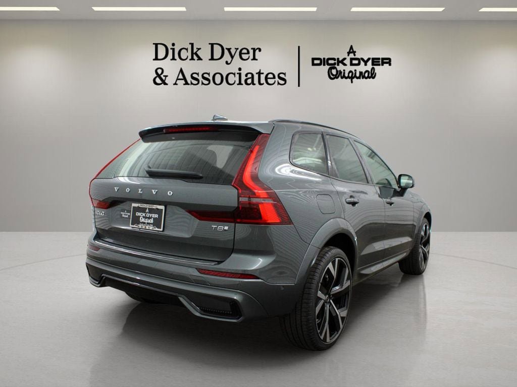 New 2026 Volvo XC60 T8 Ultra AWD/4WD image 4