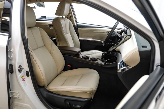Used 2016 Toyota Avalon XLE FWD image 38