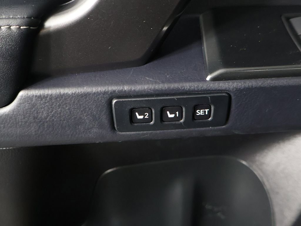 Used 2023 Lexus GX 460 w/ Black Line Special Edition AWD/4WD image 49
