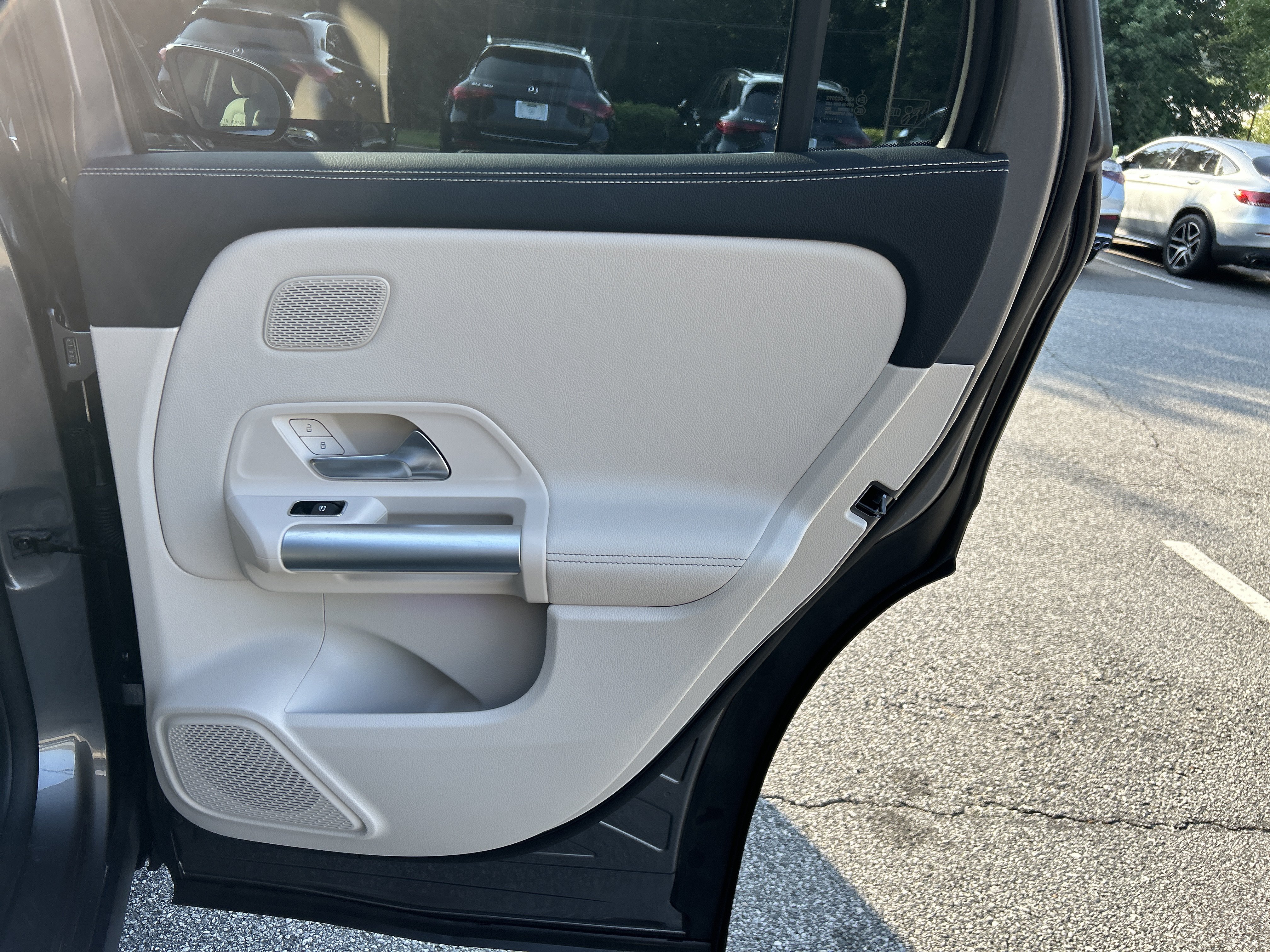 Certified 2025 Mercedes-Benz GLA 250 image 42