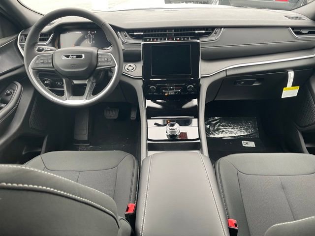 New 2025 Jeep Grand Cherokee L Laredo AWD/4WD image 34