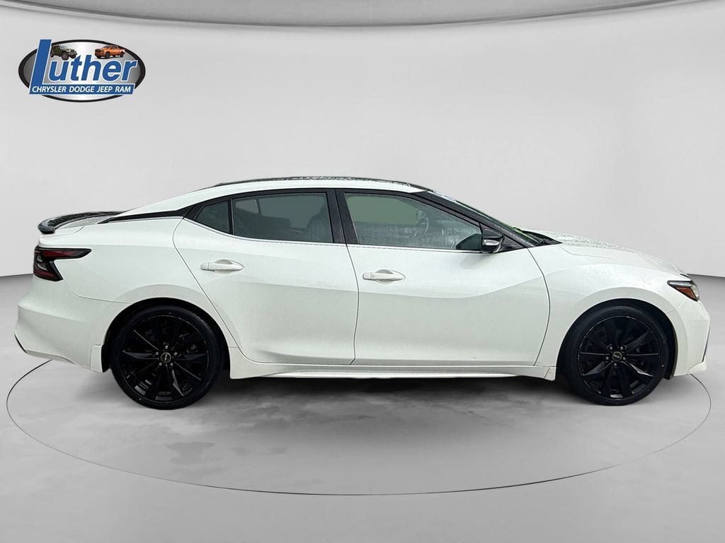 Used 2019 Nissan Maxima SR w/ Premium Package FWD image 6