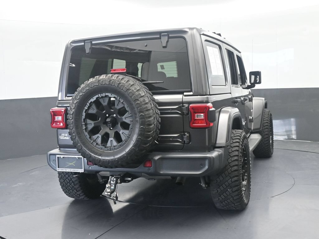 Used 2018 Jeep Wrangler Unlimited Sahara AWD/4WD image 5