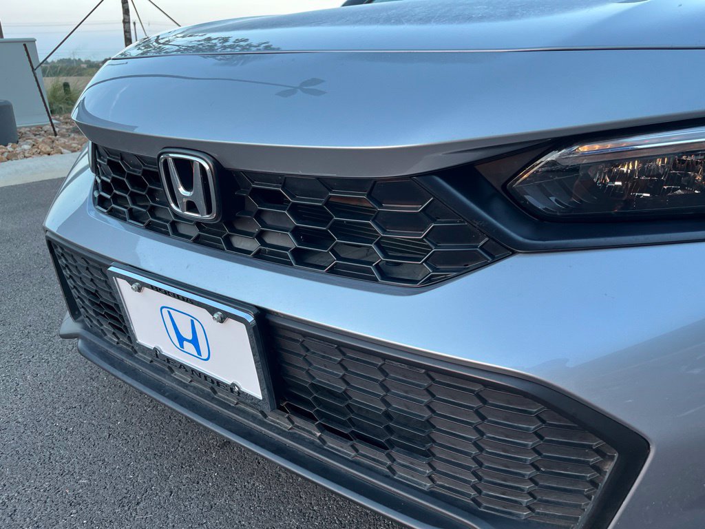 Used 2025 Honda Civic Sport image 16