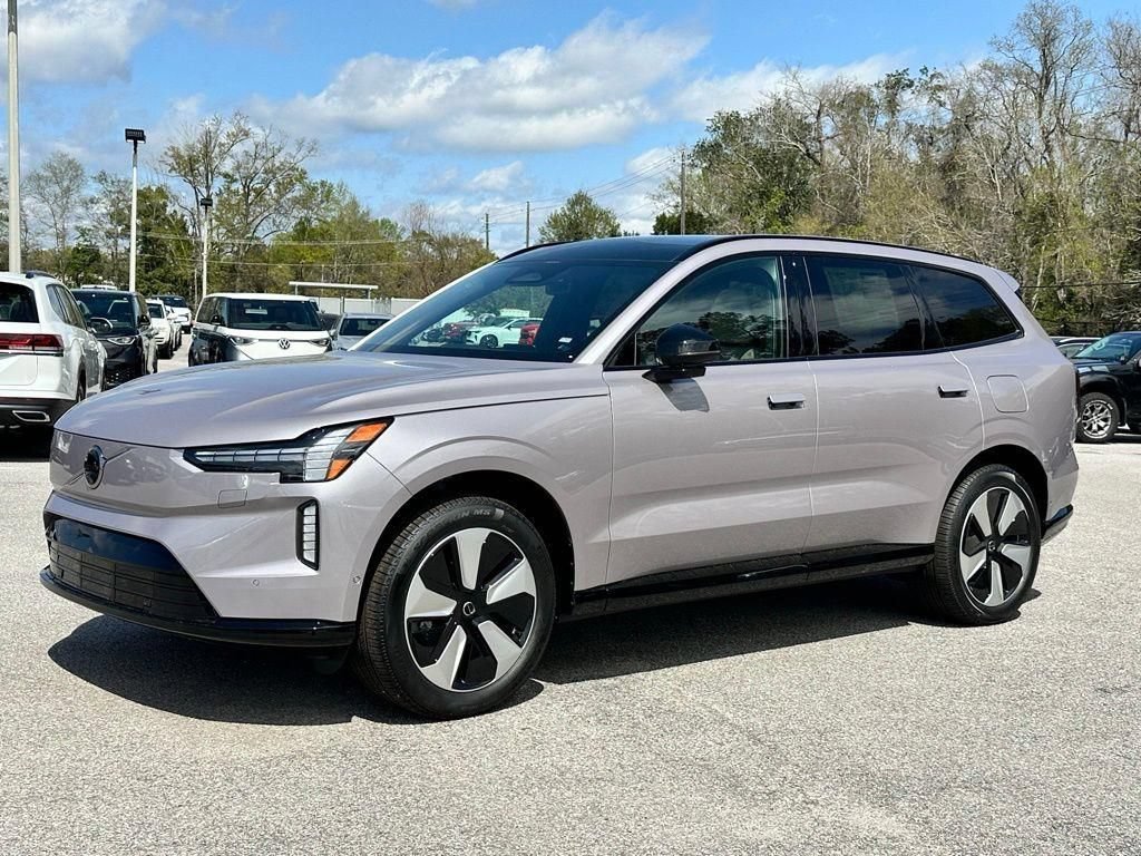 New 2026 Volvo EX90 Plus RWD image 4