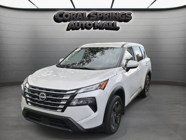 Used 2024 Nissan Rogue SV image 3