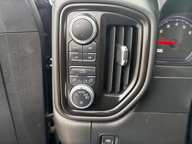 Used 2020 GMC Sierra 1500 4x4 Crew Cab w/ Sierra Value Package image 30