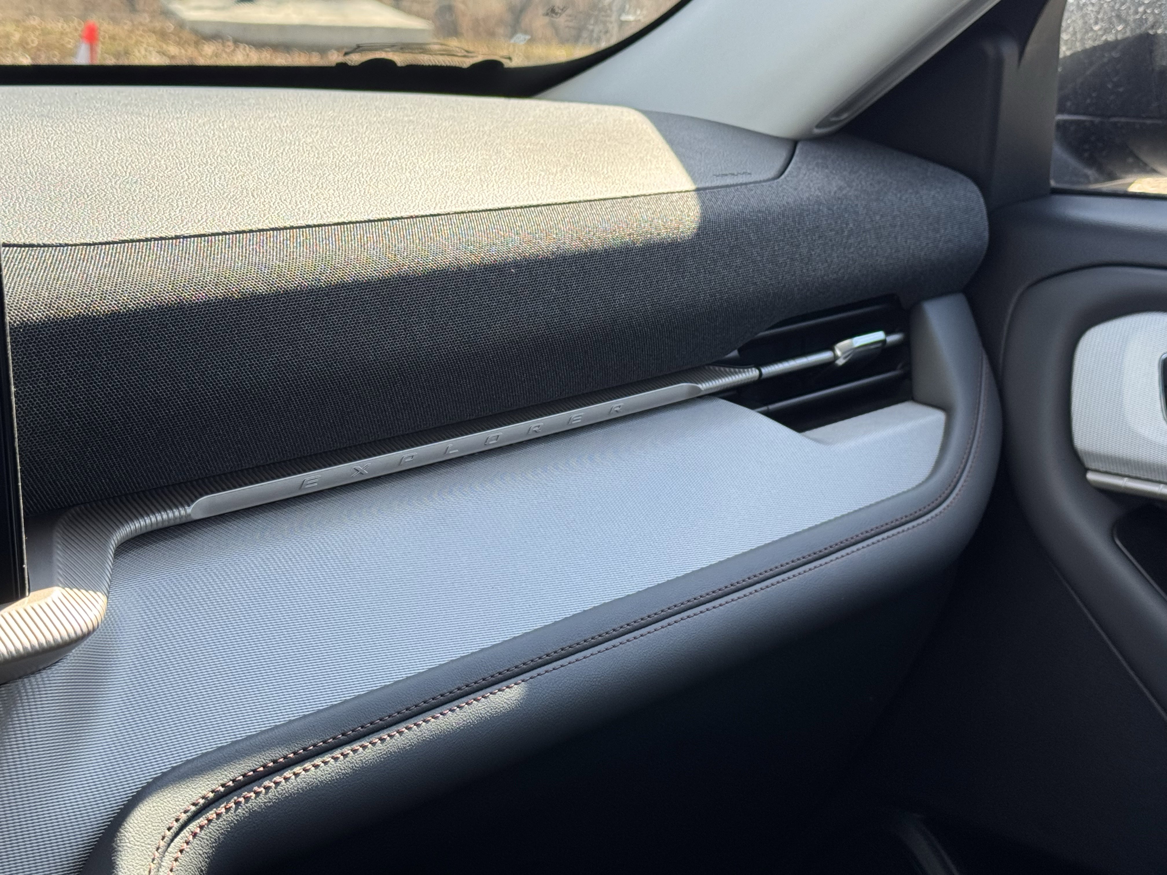 New 2026 Ford Explorer Active w/ Active Comfort Package image 14