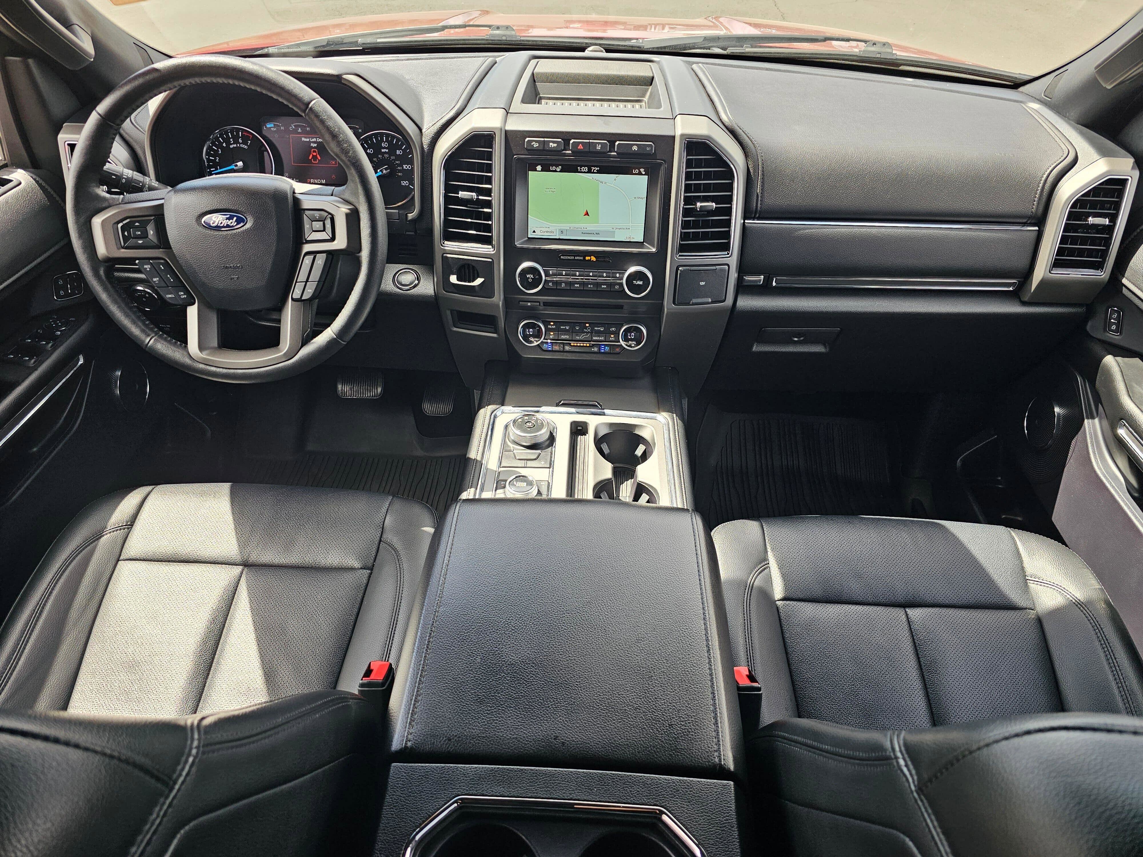 Used 2019 Ford Expedition XLT w/ Equipment Group 202A AWD/4WD image 15