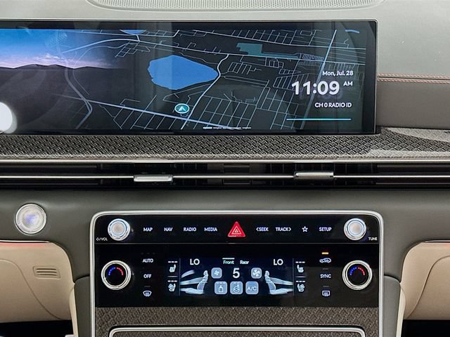 New 2025 Genesis GV80 3.5T e-SC AWD/4WD image 16