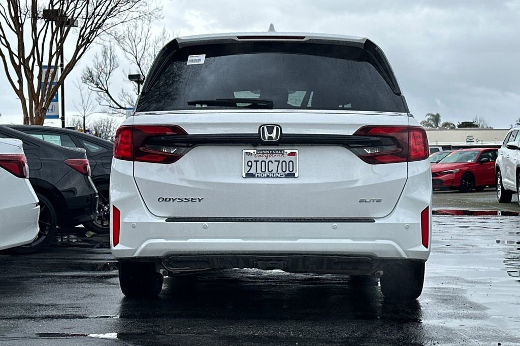 Used 2025 Honda Odyssey Elite image 4