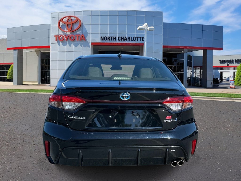 Used 2024 Toyota Corolla SE FWD image 7