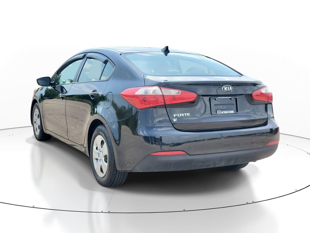 Used 2016 Kia Forte LX FWD image 3