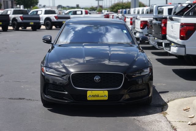 Used 2020 Jaguar XE S RWD image 3