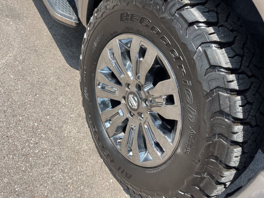Used 2019 Nissan Titan Platinum Reserve AWD/4WD image 38