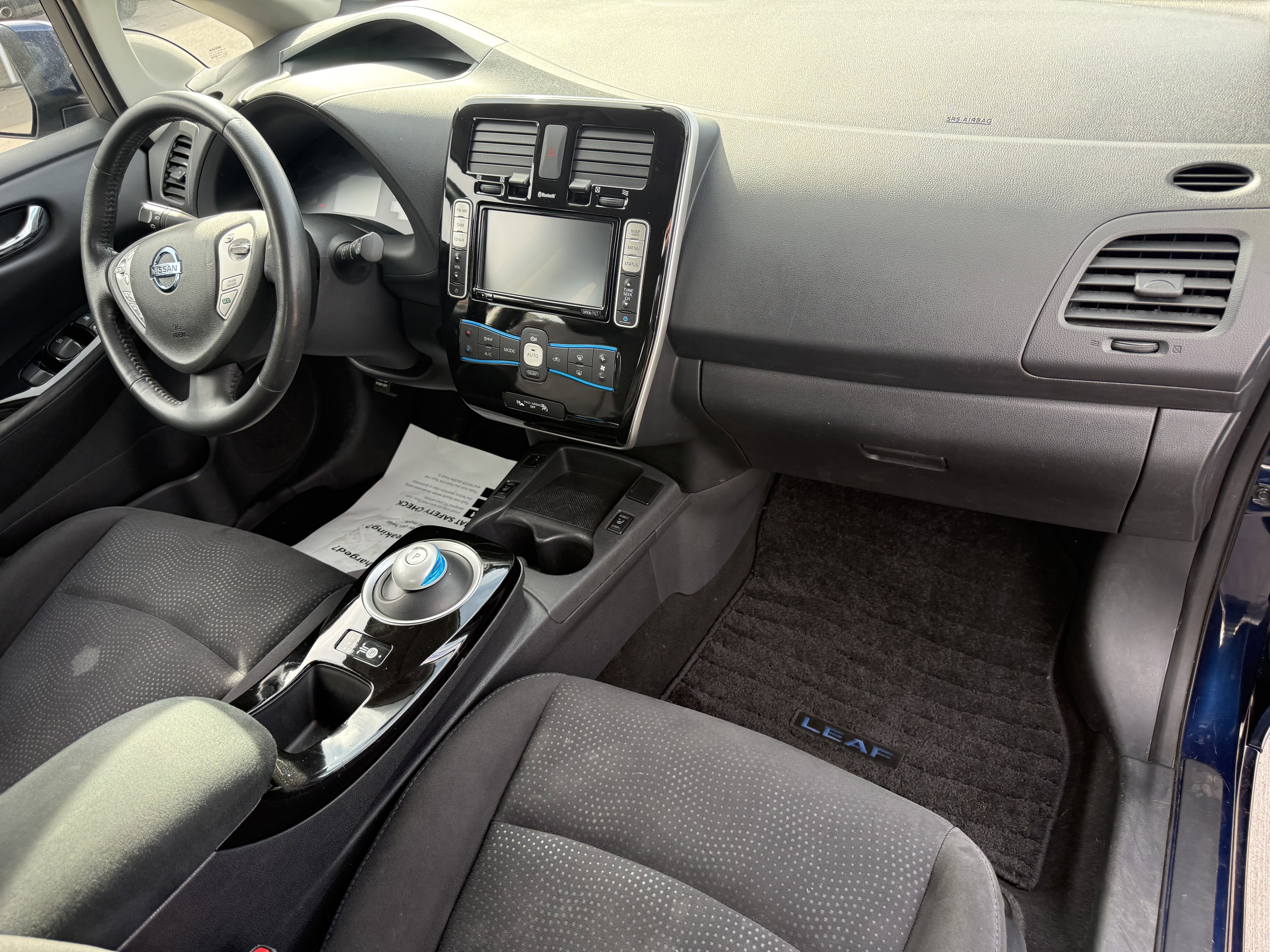 Used 2017 Nissan Leaf SV w/ Protection Package image 19