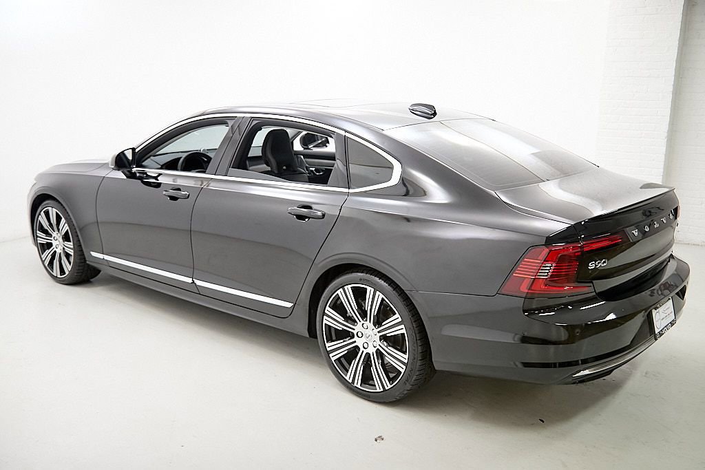 Certified 2023 Volvo S90 B6 Ultimate w/ Lounge Package image 7