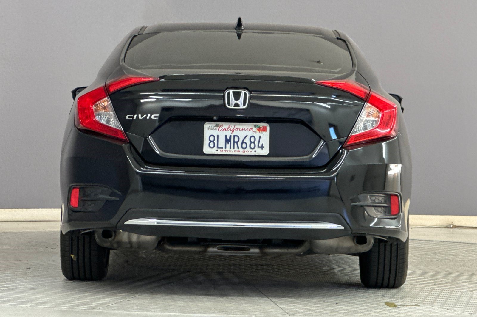 Used 2019 Honda Civic EX image 9