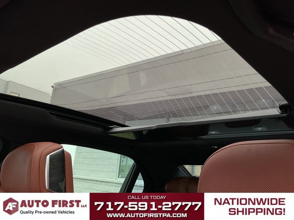 Used 2023 BMW 760i xDrive w/ Executive Package AWD/4WD image 31