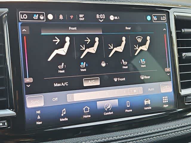 Used 2024 Chrysler Pacifica Limited FWD image 26