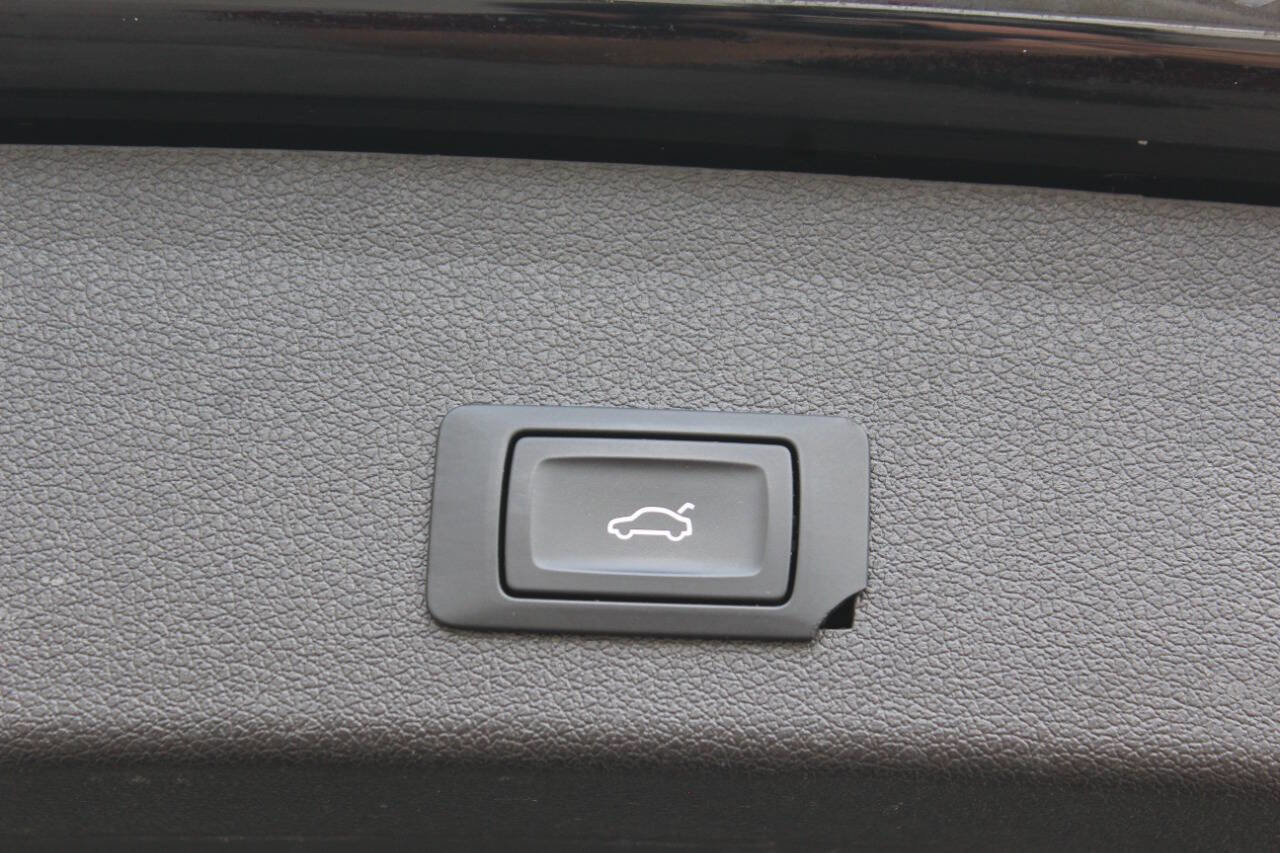 Used 2016 Audi Q5 2.0T Premium w/ Audi MMI Navigation Plus image 17