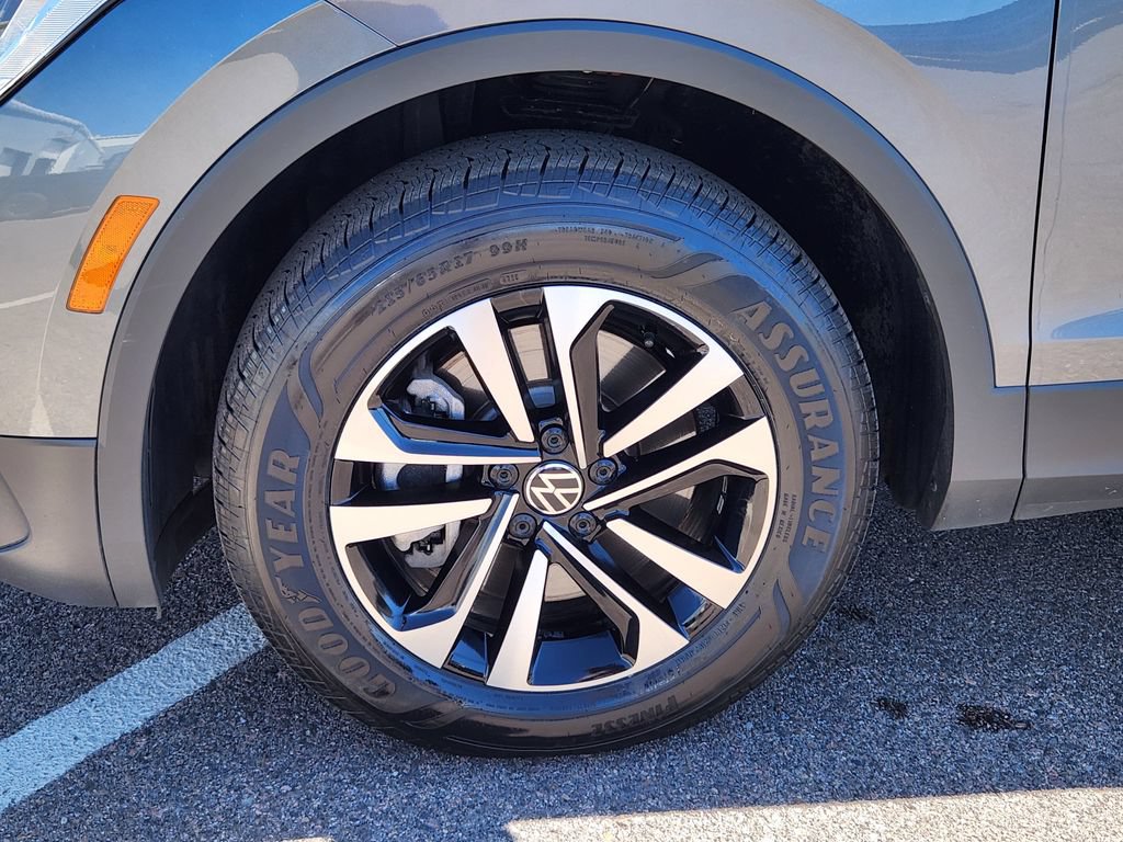 Certified 2024 Volkswagen Tiguan S w/ MDO Package, Two-Row AWD/4WD image 8